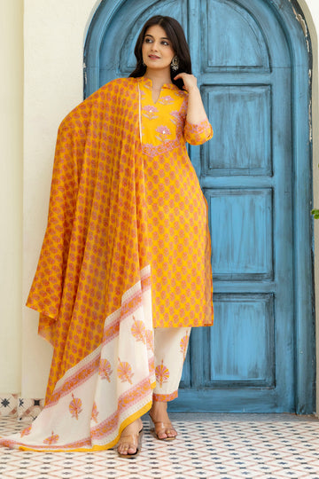 Cotton Booti Print Kurta Set In Yellow