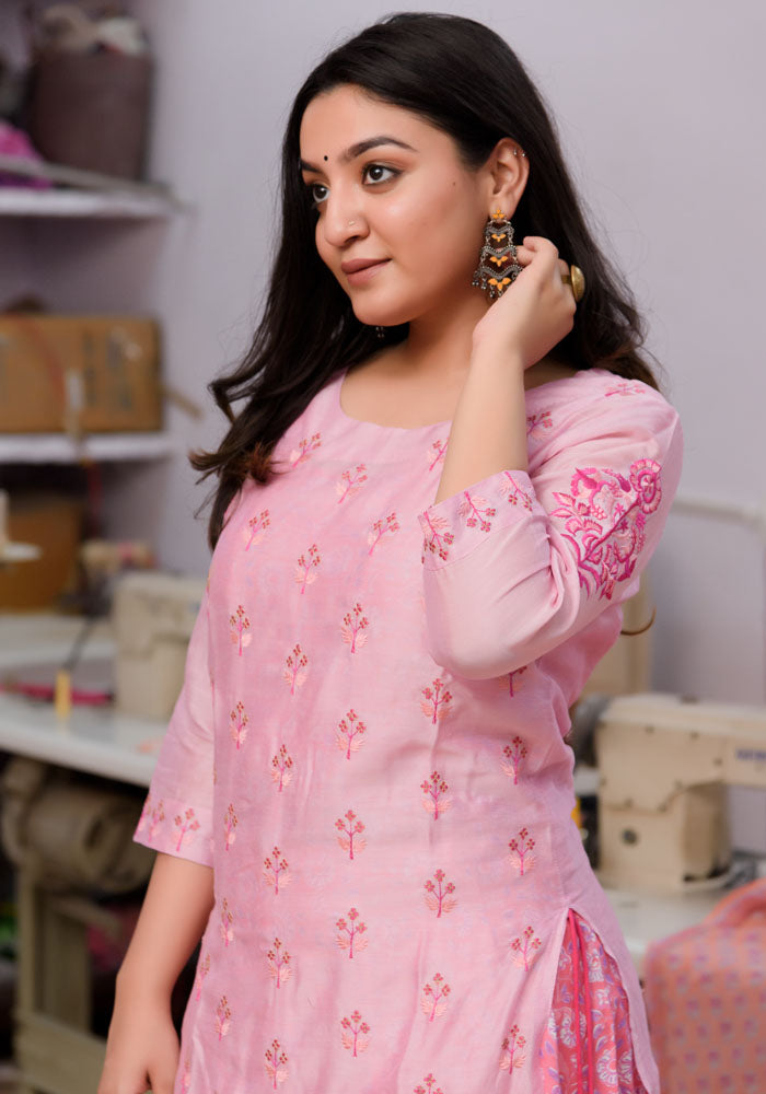 Chanderi Silk Embroidery kurta with Cotton Printed Inner