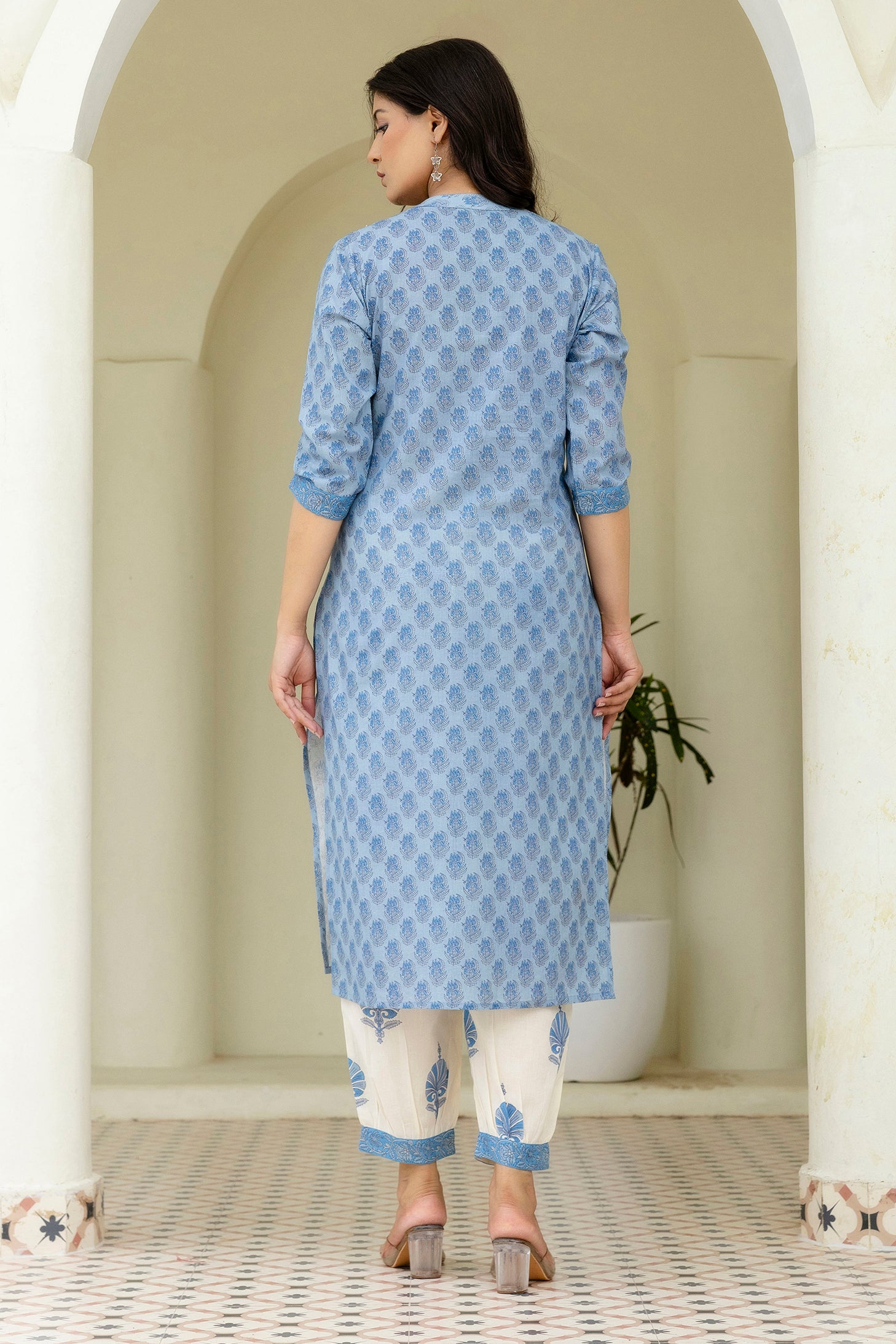 Cotton Booti Print Kurta Set In Blue