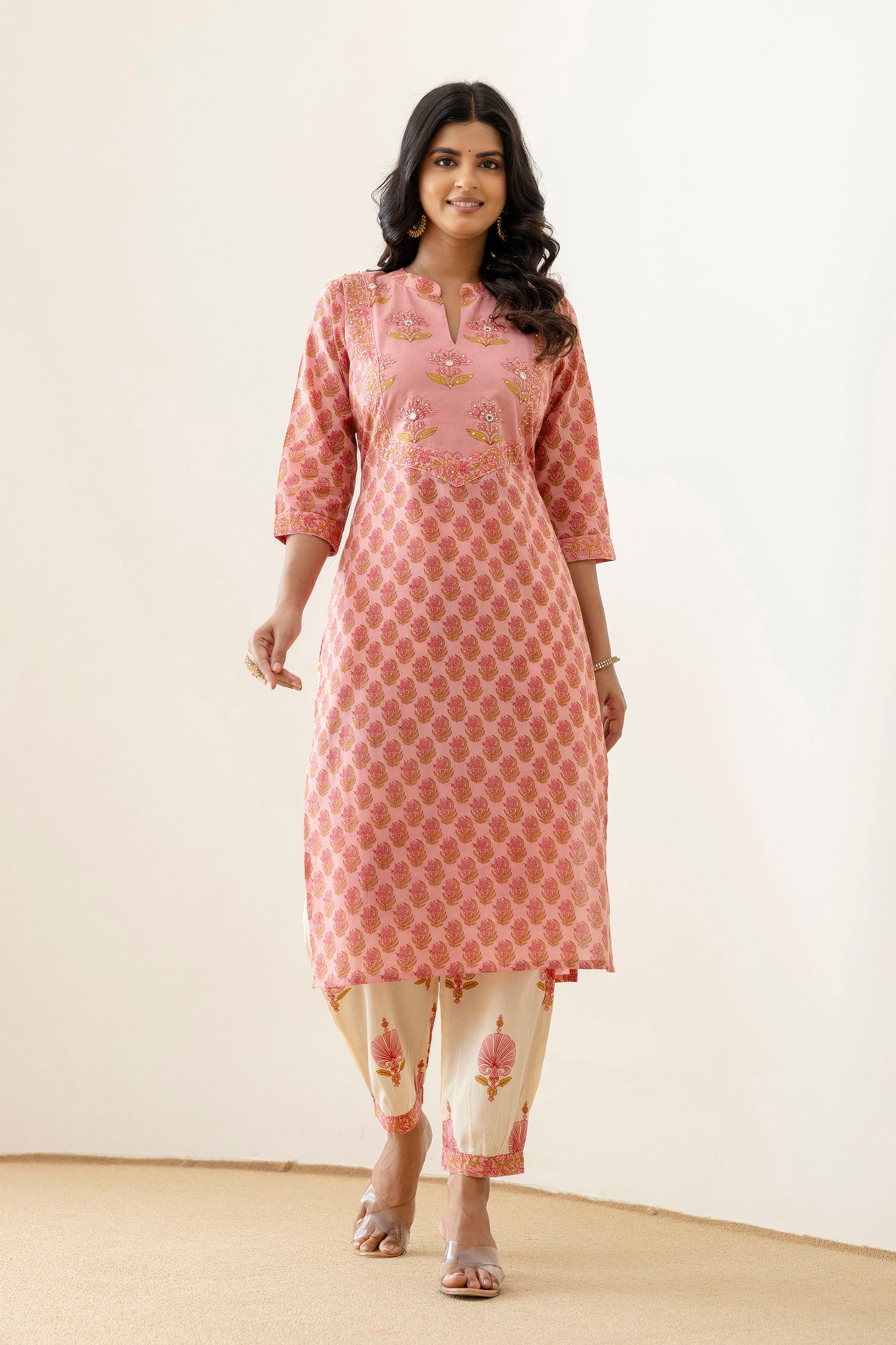 Cotton Booti Print Kurta Set In Pink