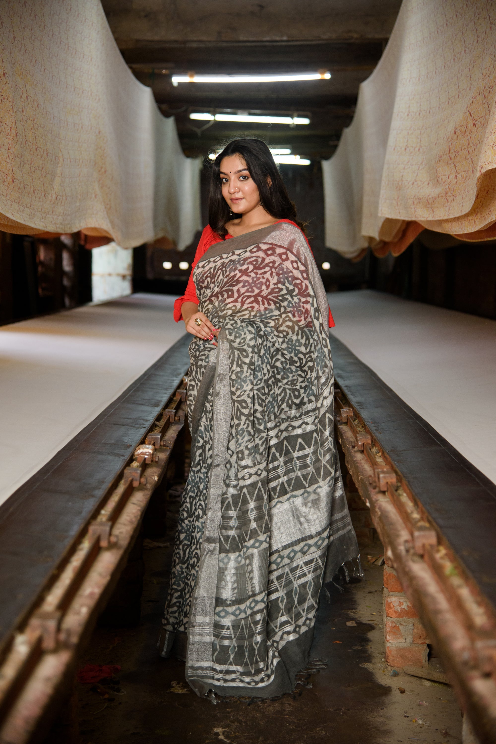 Linen Saree in Dabu Block Print