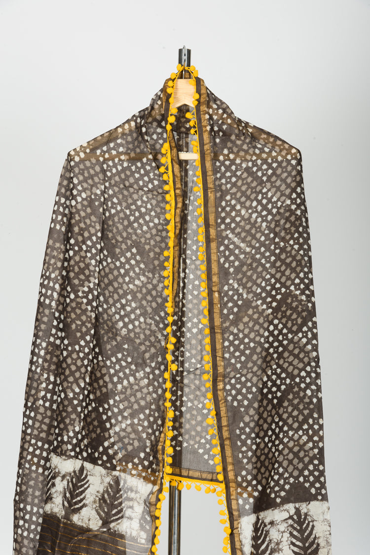 Chanderi Dabu Block Printed Dupatta With Lace