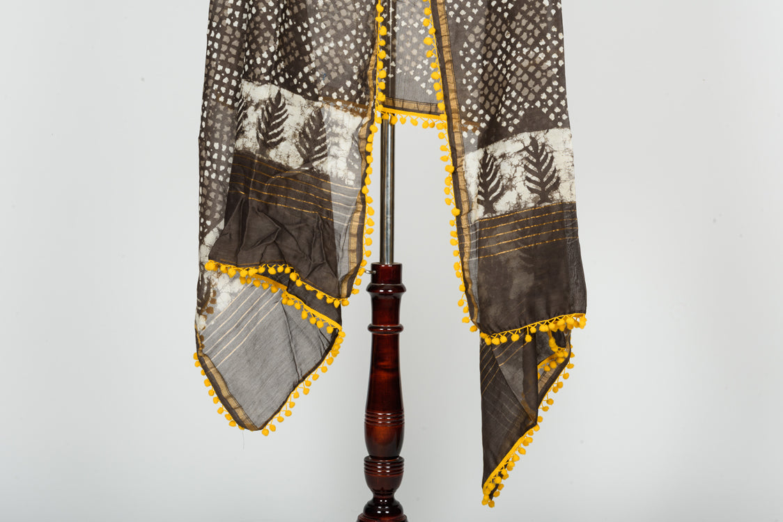 Chanderi Dabu Block Printed Dupatta With Lace