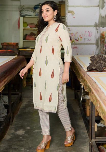 Cotton Cambric Mughal Print Kurta with cotton pants.